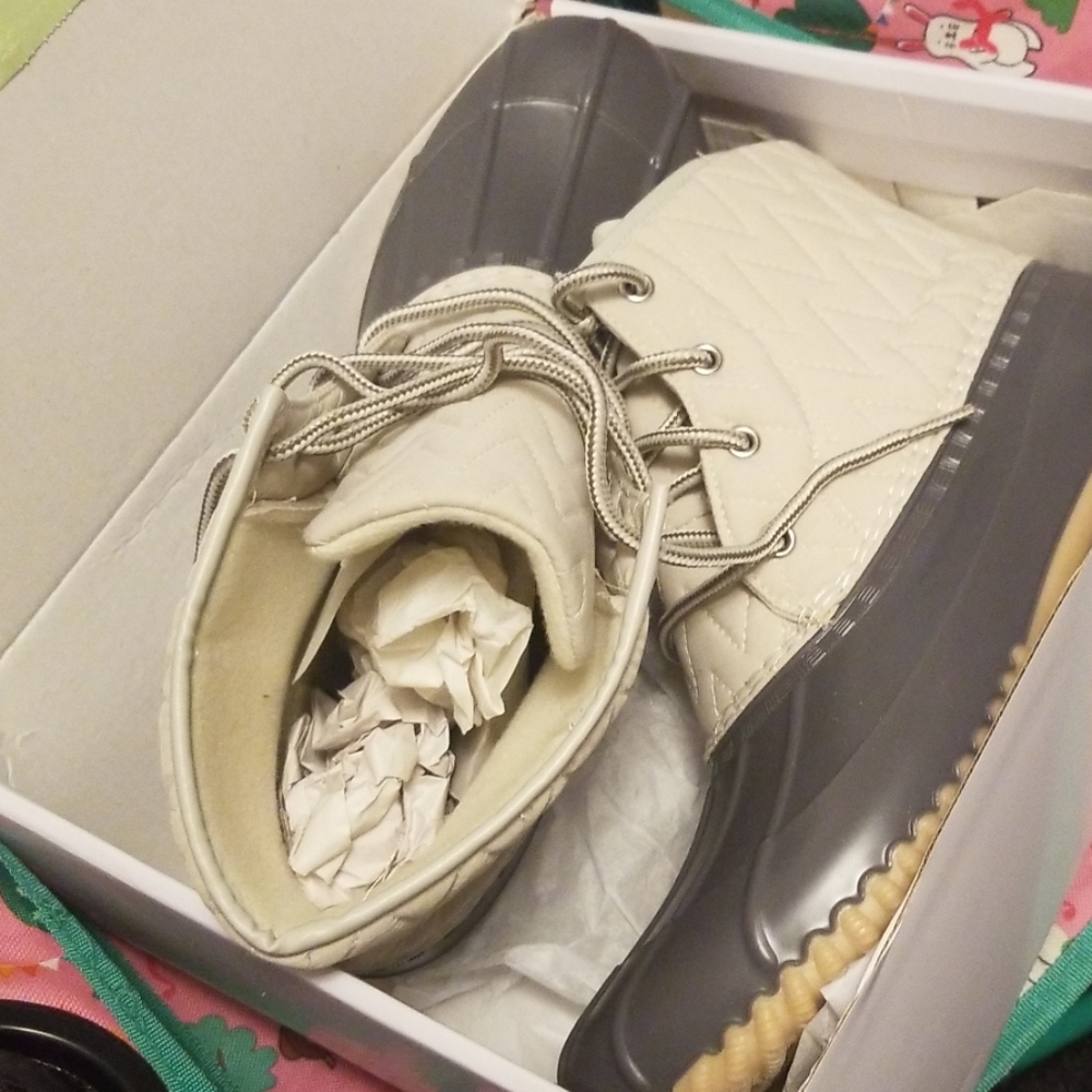 New All weather Boots